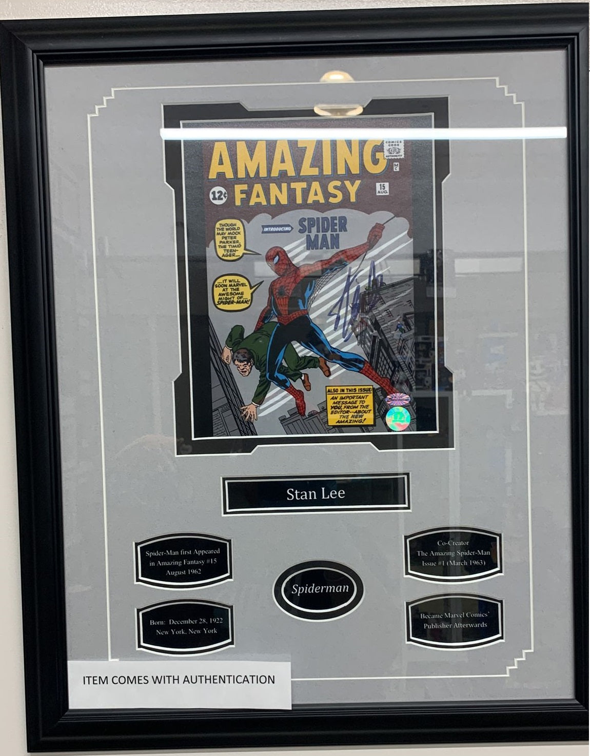 Spiderman Comic Book from 19xx - Signed by Stan Lee - Signature Certified -framed